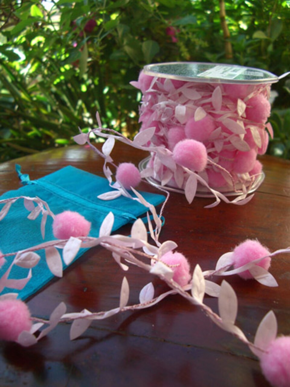 The Ribbon People Pink Leaves with Pom Pom Wired Craft Ribbon Garland 0.75" x 22 Yards